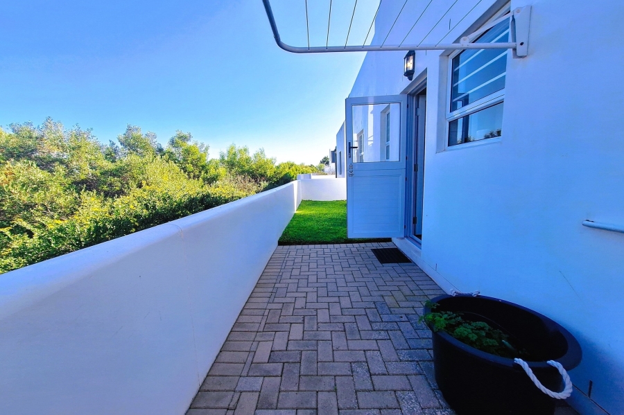 2 Bedroom Property for Sale in Britannia Bay Western Cape